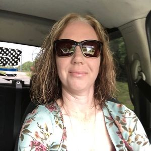 Meet your Posher, Sherry